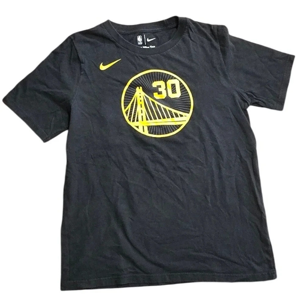 THE NIKE TEE NBA 30  STEFF CURRY GSW Golden State Warriors Youth L (16-18) shirt